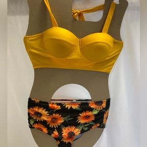CUPSHE Sunflower Two Piece Swimsuit SZ:L Sunflower High Waist
